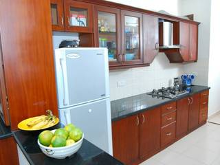 TRADITIONAL INTERIORS., homecenterktm homecenterktm Modern style kitchen