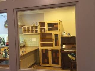 애쉬 원목 장식장[Round edge #2] - 3Door ash Cabinet & shelf, 홍스목공방 홍스목공방 مطبخ