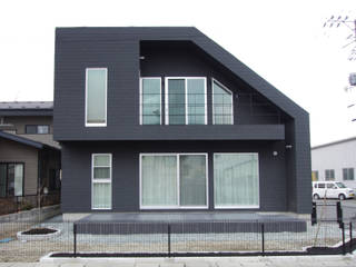 T-house, クコラボ一級建築士事務所 クコラボ一級建築士事務所 Дома в эклектичном стиле