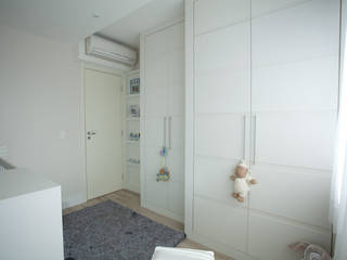 A&V.B - 2011 - Quarto Bebê, Kali Arquitetura Kali Arquitetura Dormitorios de estilo moderno