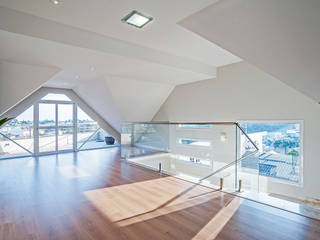 Casa 581, Patrícia Azoni Arquitetura + Arte & Design Patrícia Azoni Arquitetura + Arte & Design Moderne balkons, veranda's en terrassen Hout