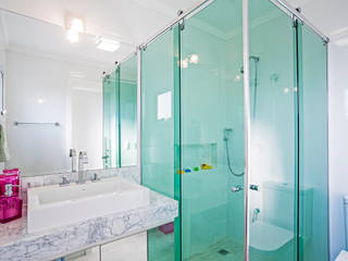 Casa 581, Patrícia Azoni Arquitetura + Arte & Design Patrícia Azoni Arquitetura + Arte & Design Modern bathroom
