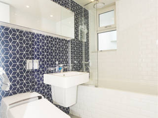 한지붕 두가족이 사는집_38py, 홍예디자인 홍예디자인 Phòng tắm phong cách hiện đại