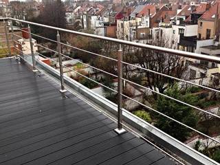 Terrasse sur les toits de Bruxelles, L.C.S. Design L.C.S. Design بلكونة أو شرفة حديد