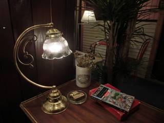 Antique Style Lightings, 株式会社サンヨウ 株式会社サンヨウ Classic style study/office Copper/Bronze/Brass