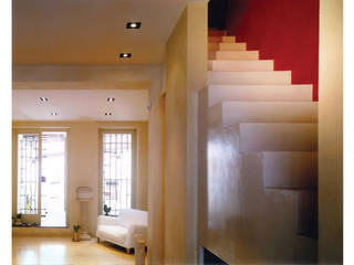 Donizzetti, Spagnulo & Partners Spagnulo & Partners Ingresso, Corridoio & Scale in stile minimalista