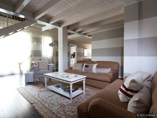 Restyling con soppalco, ADI ARREDAMENTI ADI ARREDAMENTI Classic style living room Wood Wood effect