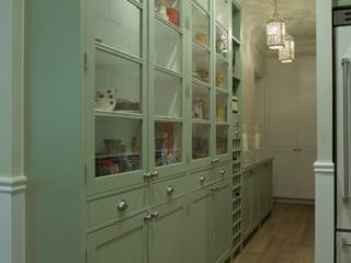 COCINA DE ESTILO BELGA LACADA EN VERDE, CON PLANCHADOR ANEJO, DEULONDER arquitectura domestica DEULONDER arquitectura domestica Classic style kitchen Green