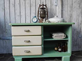 Vintage Kommode - pastell - shabby chic, Gerne wieder.GbR Gerne wieder.GbR 廚房 木頭 Wood effect 收納櫃與書櫃