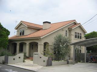 Ｈ邸, 伊澤設計 伊澤設計 Mediterranean style houses