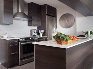 Appaprtement, 2013, ANNA DUVAL ANNA DUVAL Cucina moderna Marrone