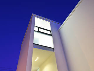T-house, 株式会社 Atelier-D 株式会社 Atelier-D Modern walls & floors Limestone White