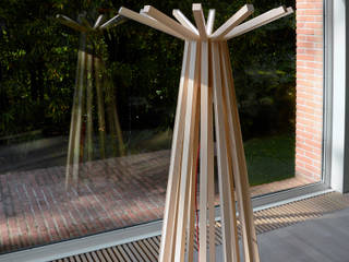 LAMP LED mod. TEEPEE, Frigerio Paolo & C. Frigerio Paolo & C. Skandinavische Wohnzimmer Holz Transparent