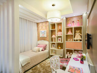 Quarto Menina 2 - Mostra Baby Dreams House, Heller Arquitetura e Interiores Heller Arquitetura e Interiores Modern nursery/kids room Pink