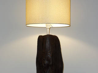 Tischlampe aus Scheunenbrannt, Meister Lampe Meister Lampe Salones rurales Madera Acabado en madera