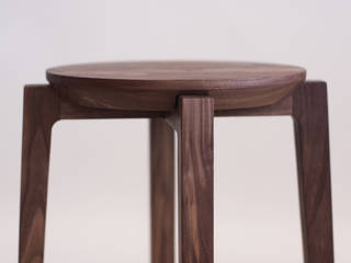 Handwerker HD-ST1(Stool), HANDWERKER HANDWERKER Modern living room Wood Wood effect Stools & chairs