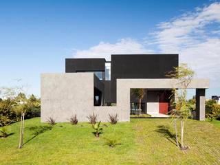 Casa JG, Speziale Linares arquitectos Speziale Linares arquitectos Modern Evler