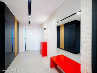 Mieszkanie Lublin, Auraprojekt Auraprojekt Modern corridor, hallway & stairs