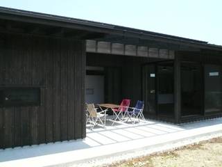 「Fさんち」, 尾脇央道（重川材木店） 尾脇央道（重川材木店） Casas de estilo asiático