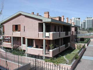 Complesso Via Brogi, ROMA, Studio Cardone - C.SA.C. Studio Cardone - C.SA.C. Modern houses Bricks