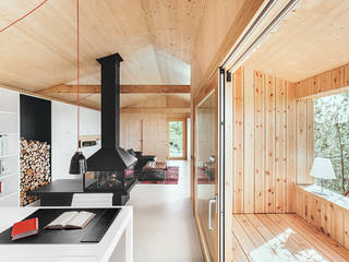 Casa estudio de madera, dom arquitectura dom arquitectura Modern Study Room and Home Office