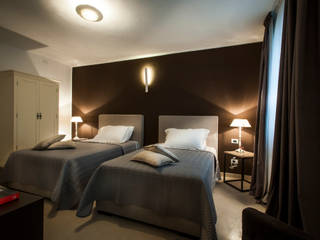 B&B 22 CHARMING ROOMS & APARTMENTS, EXCELSIOR HOME INTERIORS EXCELSIOR HOME INTERIORS Cuartos de estilo ecléctico