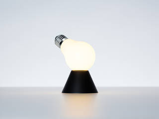 Lamp/Lamp, 株式会社100percent 株式会社100percent Salas de estilo ecléctico