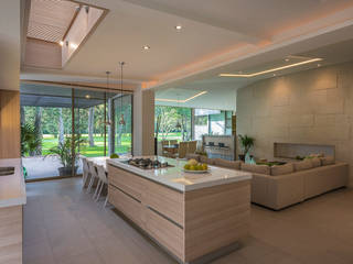 CASA EG, ROMERO DE LA MORA ROMERO DE LA MORA Modern kitchen