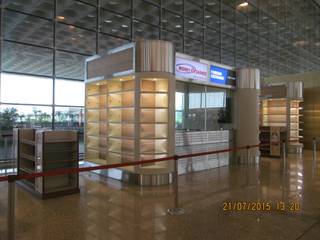 Kiosk Retail Counters, Mumbai International Airport, Awadh Interiors Awadh Interiors Commercial spaces