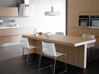 Diseño de Cocina Métrica, ARCE FLORIDA LLC ARCE FLORIDA LLC Moderne Küchen Holz Holznachbildung