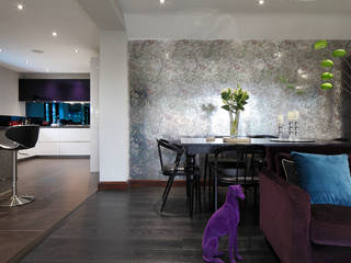 Luxury Modern Cottage Buckinghamshire, Quirke McNamara Quirke McNamara Eclectic style dining room Metallic/Silver