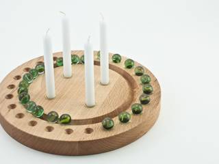 Adventskranz, klotzaufklotz klotzaufklotz Cocinas de estilo moderno Madera maciza Multicolor