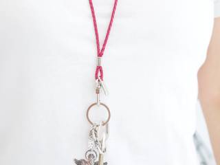 Easy Necklace_hotpink, pleple pleple Estudios y despachos de estilo escandinavo