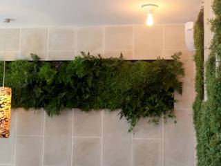 Muro verde en Café GETXO, SOiL arquitectura del paisaje SOiL arquitectura del paisaje Spazi commerciali