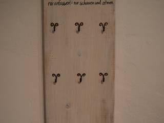 Schlüsselbrett mit Spruch, Meriland-Iris Meruna Meriland-Iris Meruna กำแพง ไม้ Wood effect