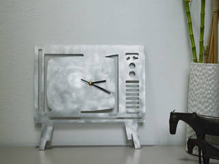 Orologio da parete Tv, R.Ely Design R.Ely Design Other spaces Aluminium/Zinc