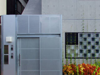 多彩なコンクリート壁の家, ユミラ建築設計室 ユミラ建築設計室 Casas modernas: Ideas, imágenes y decoración