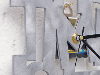 Orologio da parete What time is it?, R.Ely Design R.Ely Design Other spaces Aluminium/Zinc