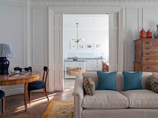 Mansfield Street Apartment, London, Nash Baker Architects Ltd Nash Baker Architects Ltd Classic style living room White