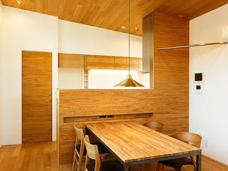 haus-note, 一級建築士事務所haus 一級建築士事務所haus Scandinavian style dining room Wood Wood effect