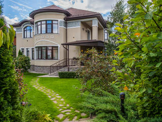 Загородный дом для молодой семьи, LUXER DESIGN LUXER DESIGN Casas clásicas