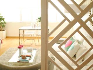 Pedaço de sol! - Decoração de sala de estar e jantar, White Glam White Glam 现代客厅設計點子、靈感 & 圖片