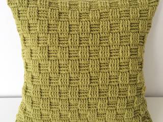 Hand Crocheted Cushion Covers, The Knotty Home The Knotty Home Rustykalny salon Bawełna Czerwony