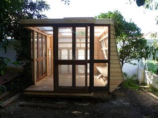 Giardino d'inverno in stile scandinavo di Tomaz Viana Designermaker Scandinavo