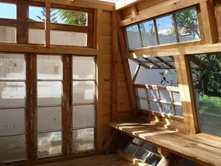 Giardino d'inverno in stile scandinavo di Tomaz Viana Designermaker Scandinavo