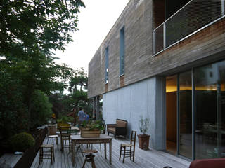 Casa NB, 02.aa architetti associati 02.aa architetti associati 미니멀리스트 발코니, 베란다 & 테라스