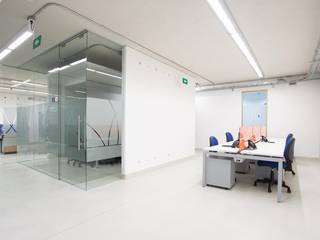Eci, Qualittá Arquitectura Qualittá Arquitectura Study/office Glass