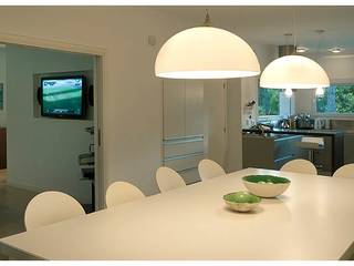 VIVIENDAS UNIFAMILIARES, Ladaga - Ruarte Ladaga - Ruarte Modern dining room