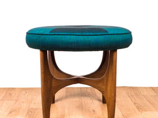 Chairs, Sofa's and Sofabeds, RetroLicious Ltd RetroLicious Ltd Cuartos de estilo moderno