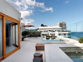 Cobertura São Conrado, Carmen Mouro - Arquitetura de Exteriores e Paisagismo Carmen Mouro - Arquitetura de Exteriores e Paisagismo Modern Terrace Marble